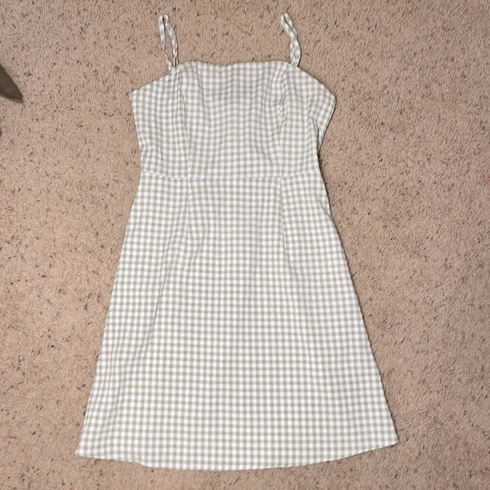 Carnell is Spring/summer mini dress